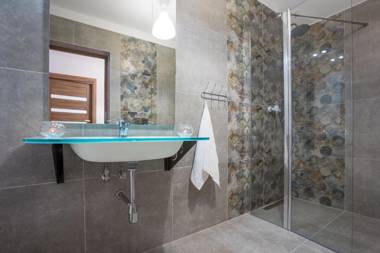 Tybet Domki i Apartamenty