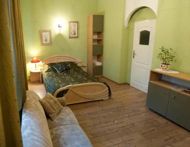 SHotels przy Restauracji Stodoła