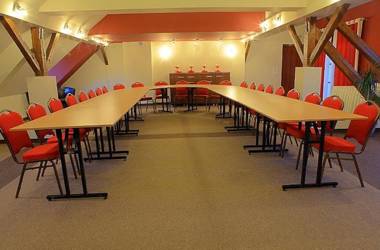 Centrum Restauracyjno-Hotelowe Florres