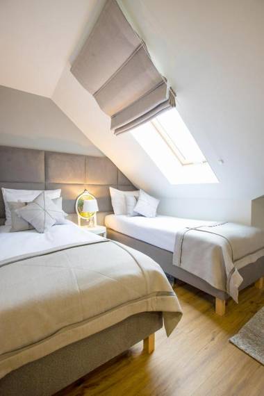 Hotel i Restauracja na Skarpie