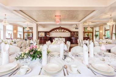Leśna Perła - Restauracja i Pokoje Hotelowe