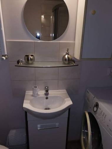 Noclegi nad jeziorem w Puszczy Zielonka