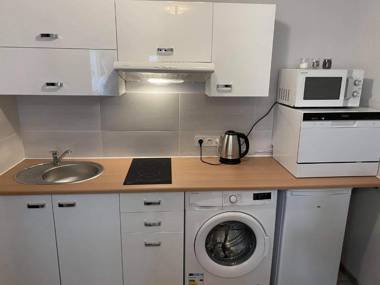 Domek nad jeziorem w Puszczy Zielonka