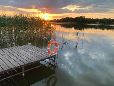 Makosieje Resort-komfortowy dom 20m od jeziorabonogrzewaniewifi