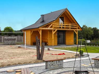 A wooden eco-friendly house by the Goszcza lake. Living room 2 bedrooms.