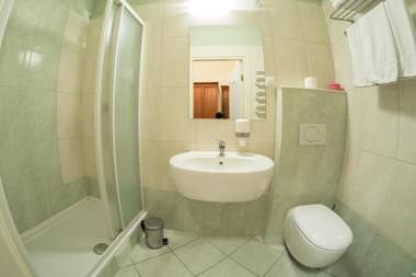 Zespół Pałacowo-Parkowy w Ostromecku