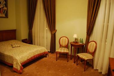 Zespół Pałacowo-Parkowy w Ostromecku