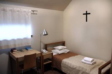 Dom Gości Opactwa Benedyktynów