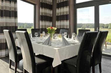 Kalinowe Pola Golf Village