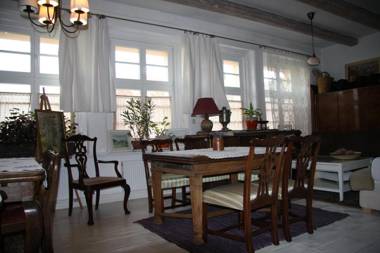 Stara Szkoła Architekci