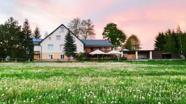 Smażalnia pstrąga-agroturystyka pod złotą rybką