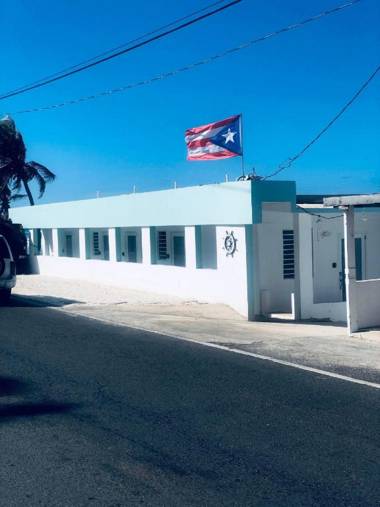 Discovery Inn & Suites at 681 Ocean Drive