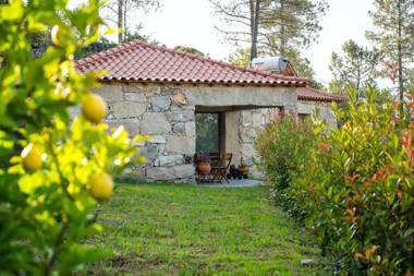 One bedroom house with shared pool enclosed garden and wifi at Vilar de Ferreiros