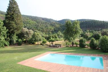 Casa de Baixo - Petit Hotel