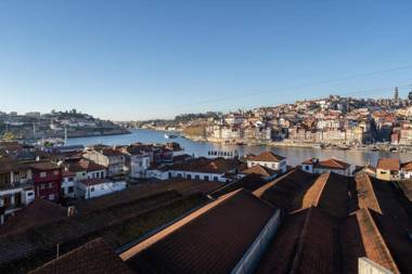 GuestReady - Stylish Apartment with Private Balcony in Gaia