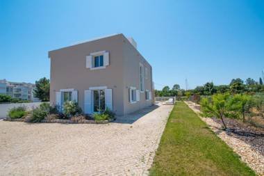 Casa Das Árvores By Algartur