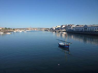 Apartamento Álvaro de Campos 78