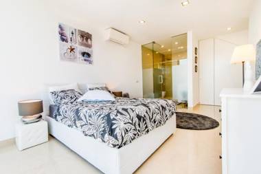 Golden Nelly By Algartur