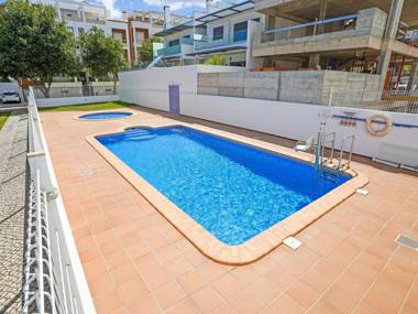 Modern Apartment in Tavira with Swimming Pool