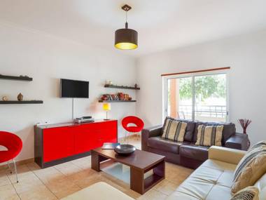 Modern Apartment in Tavira with Swimming Pool