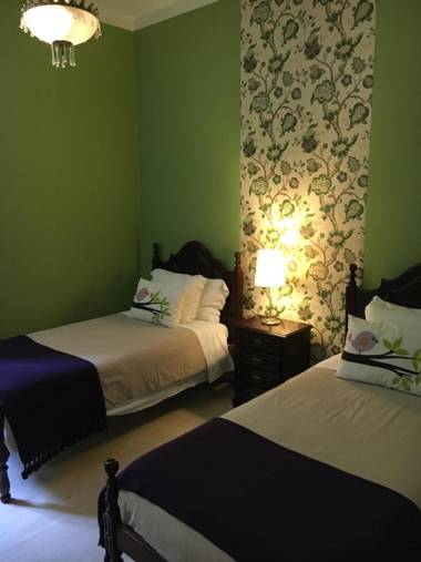 Chalet Relogio Guesthouse