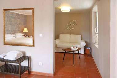 Eugaria Country House by Lost Lisbon