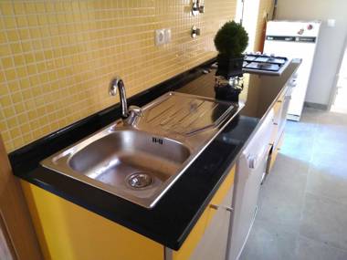 Casa das Azenhas by Lisbon Village Apartments