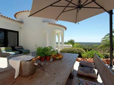 Luxurious Villa in Silves with Swimming Pool