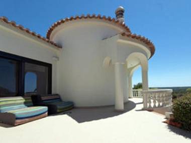 Luxurious Villa in Silves with Swimming Pool