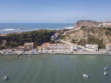 Cais - Waterfront Holiday Apartments - By SCH