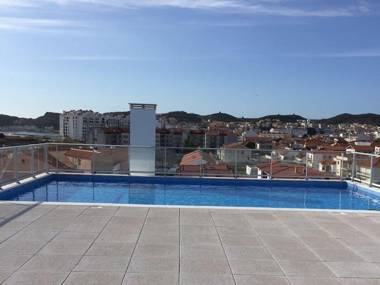 Beautiful Apartment in São Martinho do Porto with Balcony
