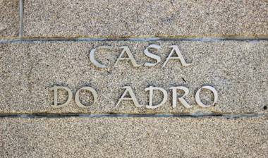 Casa do Adro de Parada