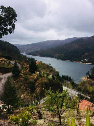 Vale de Azereiros Apartamentos