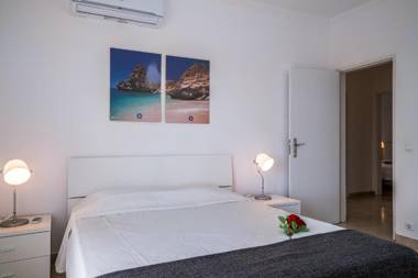 T2 Avenida- Frente Mar Ar-Condicionado Wifi