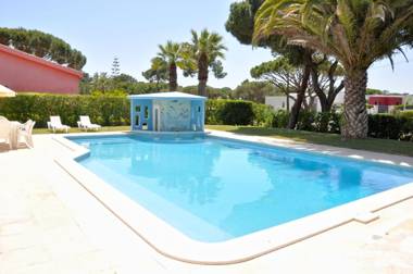 A charming cosy atmosphere greets you at this impressive villa located in...