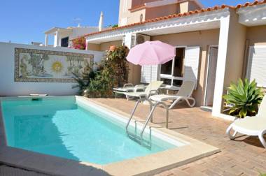 Comfortable and well equipped terrace villa with private pool and air conditioni