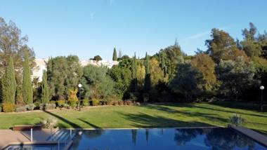 Country Club By Garvetur