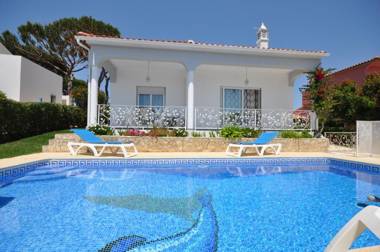 Well-appointed villa is situated in the popular resort of Vilamoura