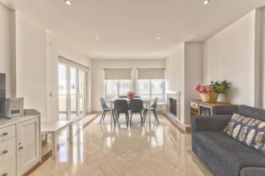 New Luxury Apartment in Quarteira