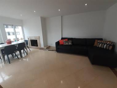 New Luxury Apartment in Quarteira