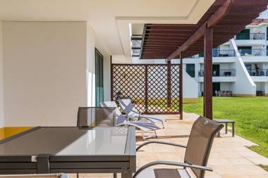 Modern 2 Bedroom Apartment in Vila Sol Golf Resort