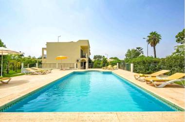 Fantastic family private pool villa free Ac and Wifi