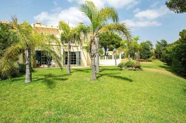 Fantastic family private pool villa free Ac and Wifi