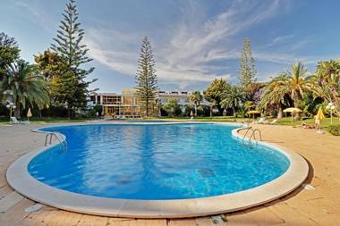 Vilamoura Stylish with Pool by Homing