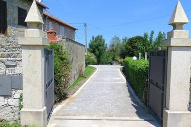 2 bedrooms house with shared pool and enclosed garden at Covelas Povoa de Lanhoso