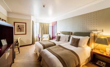 Crowne Plaza Porto an IHG Hotel