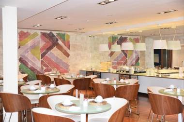 Porto Trindade Hotel