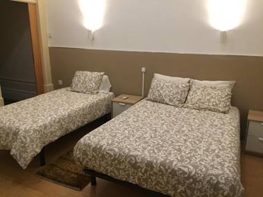 Lira Guest House B&B