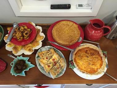 B The Guest Downtown