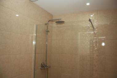 Pretty flat with terrace air cond free parking